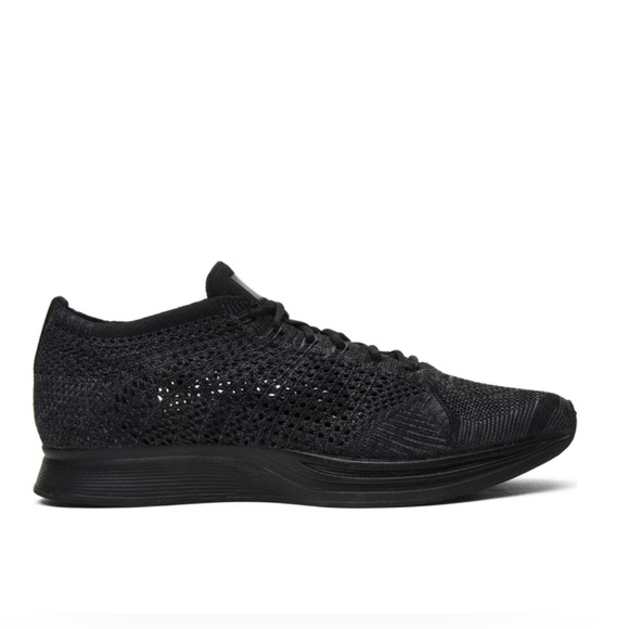 Nike Flynit Racers - Picture 2 of 13